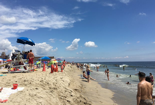 Asbury Park with Kids:the beach