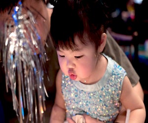 Little ones can blow out their candles at a pair of Rainforest Cafes in the Garden State. Photo courtesy of the venue