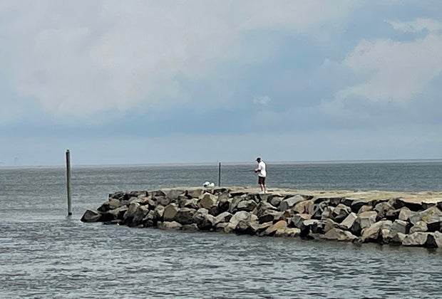 Kid-friendly fishing near New Jersey Bayshore Waterfront Park
