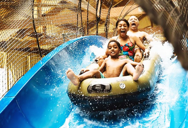 Great Wolf lodge water park family on water ride