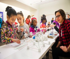 Let the Northeastern STEM Outreach Club show you the Science! Photo by Adam Glanzman/Northeastern University