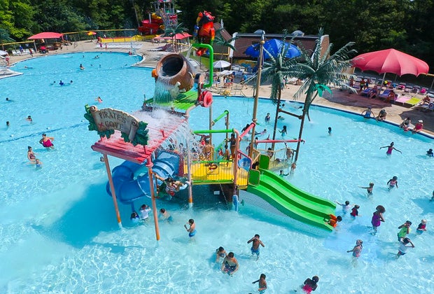 Outdoor Water Parks Near DC: Pirate's Cove Water Park