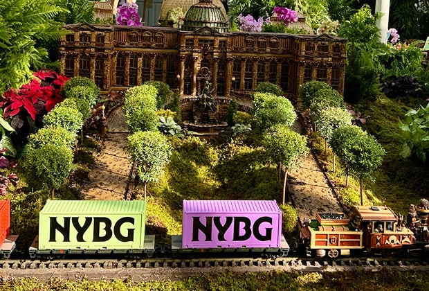 Holiday train shows in NYC: New York Botanical Garden's Holiday Train Show