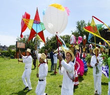 Ballet Folklórico Mexicano de Nueva York leads a celebration of Mexican culture in  Socrates Sculpture Park during Guelaguetza. Photo by Bob Krasner