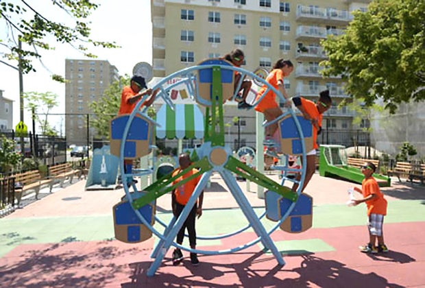 Rockaway Beach with Kids: Beach Channel Playground