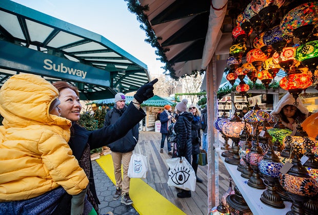 Union Square and Flatiron Guide: Union Square Holiday market