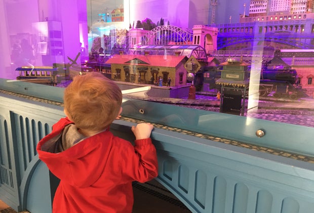 Holiday train shows in NYC: New-York Historical Society's Holiday Express