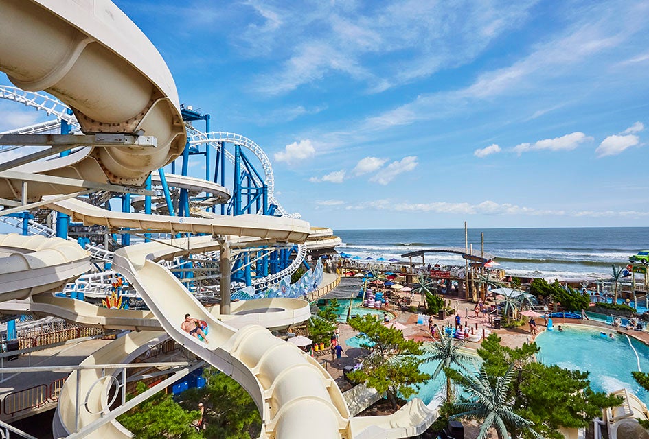 Best Outdoor Water Parks in New Jersey for Family Fun Ocean Oasis in Wildwood is among New Jersey's best outdoor water parks.