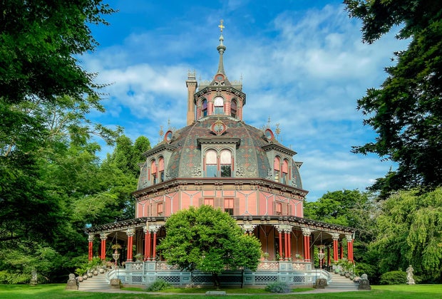 Sleepy Hollow with Kids: Octagon House