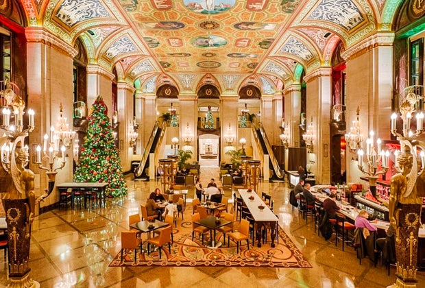 The Palmer House is open on Christmas in Chicago.