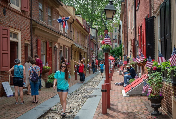 Elfreth's Alley.: Philly Budget-Friendly Weekend Itinerary