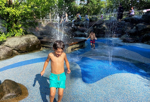 Things to do in NYC before summer ends: Pier 6 Water Lab