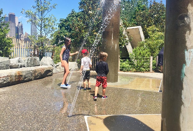 Outdoor adventurs in NYC: Brooklyn Bride Park's Pier 2