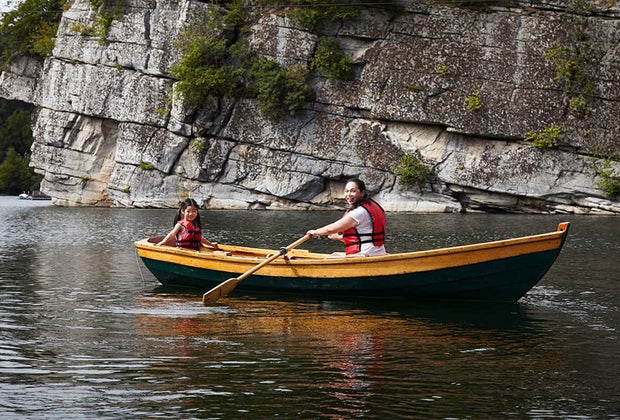 Best Road Trips from NYC: Canoe with mom at Mononk Mountain House
