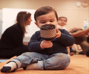 Enjoy outdoor music classes for wee ones with Rockness Music this fall. Photo courtesy of Rockness Music