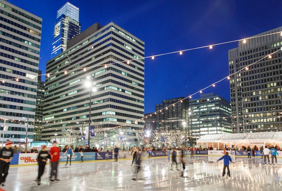 Rothman Orthopaedics Ice Rink. Photo courtesy of Center City District Parks