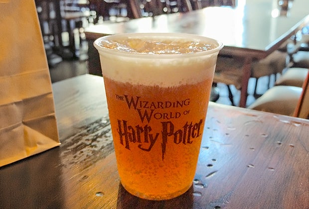 LA Perfect Day at Universal Studios Hollywood Butter Beer Three Broomsticks