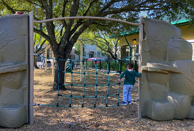 Things To Do in West University and Rice Village with Kids Colonial Park