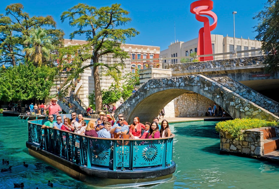 San Antonio is full of amusement parks, good food, and lots of other things to do with kids. Photo courtesy of the San Antonio Riverwalk