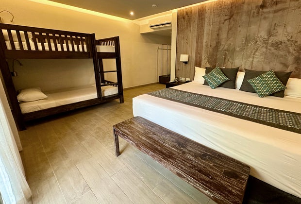 Hotels with Bunk Beds: Sandos Caracol