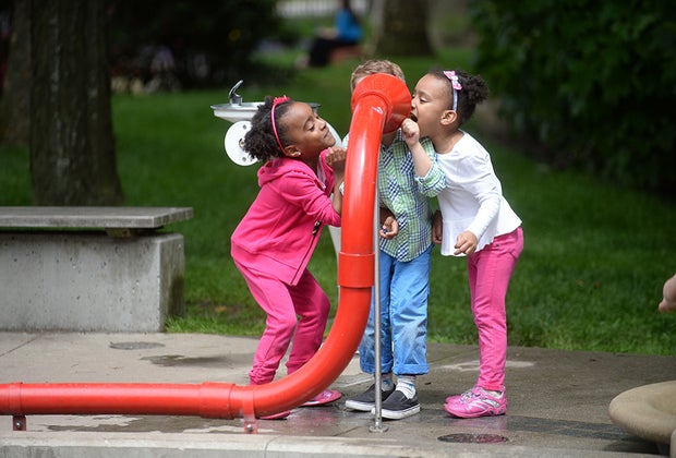New York Hall of Science Playground: Kids yelling into a tube