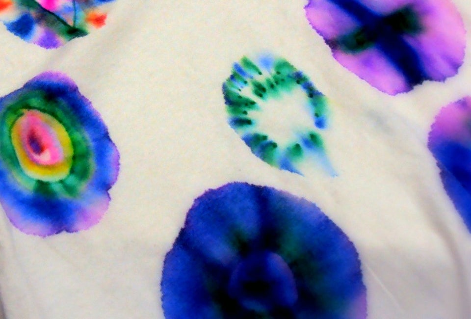 Kids Crafts: Sharpie Tie Dye Tees