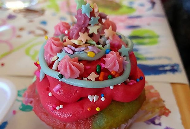 For an inexpensive birthday party you're going to have to do some DIY