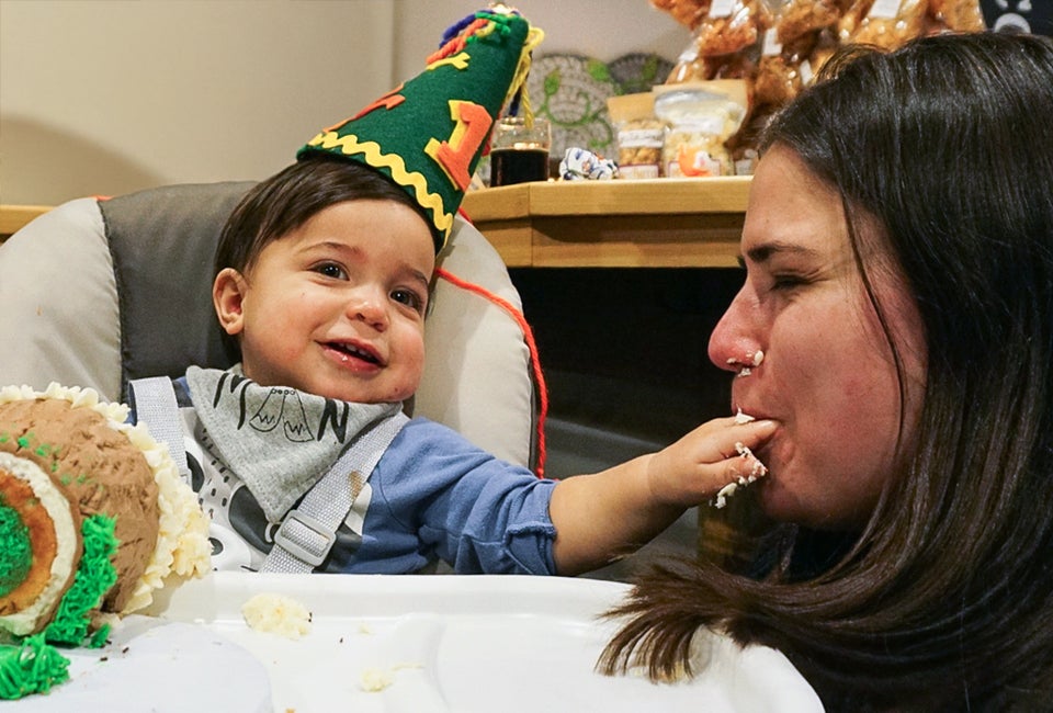 Find great spots to celebrate a first or second birthday for kids in Boston! Photo courtesy of Kelly Patino for Mommy Poppins