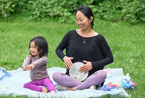 Sounds Good Westchester invites families to join its music classes in all formats—indoors, outdoors, and online.