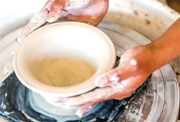 If your teens enjoy pottery, then MADE Chicago in Bucktown is the spot.