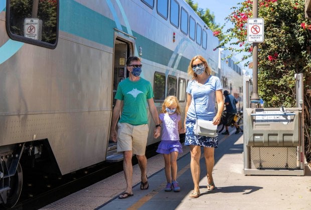 Metrolink has launched a new Saturday service on the Ventura County Line, plus "Kids Ride Free Weekends."