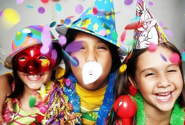 Funplex hosts a Kids Balloon Drop at 8pm.