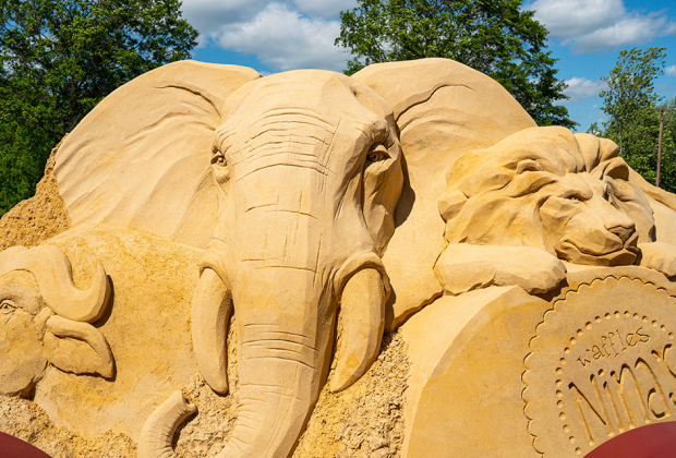 Safari in Sand at Peddlers Village feature magnificent sand sculptures depicting scenes from the safari! Photo courtesy of Peddlers Village 