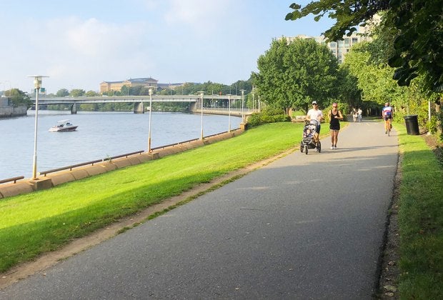 The incredibly popular multi-use Schuylkill River Trail runs from the heart of the city northeast through urban, suburban and rural areas and is part of the East Coast Greenway. Photo by Ii2nmd, CC BY-SA 4.0 via Wikimedia Commons