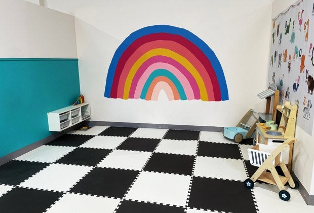  Whip up dinner or dessert in the kitchen at The Kiddie Clubhouse. 