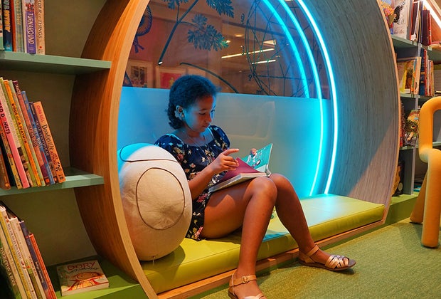 The Met's 81st Street Studio: Girl in a reading nook