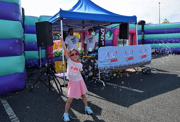Bounce house Bounce the Mall DJ disco