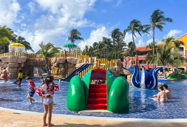 Barcelo Maya Grand Resort