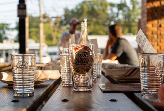 Tre Pizza Pasta Beer Garden