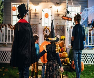 Dallas-Fort Worth has great neighborhoods to trick-or-treat on Halloween. Photo: iStock