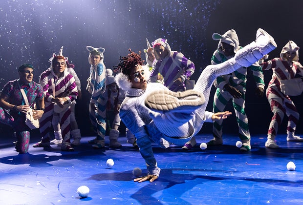 Cirque du Soleil Brings Acrobatics and Holiday Magic to The Fox