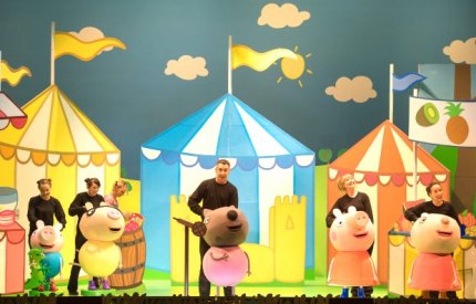 Peppa Pig Arrives on a NYC Stage This Spring | Mommy Poppins - Things ...