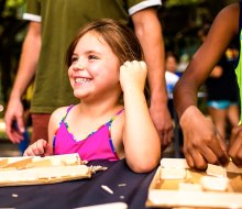  Discovery Green hosts free events like Arte en el Parque, where kids learn Spanish while making art. Photo courtesy of Discovery Green