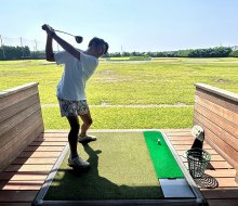 Eat outside and practice your golf swing at Local Burger Southampton.