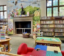 Westbury Memorial Public Library has a separate children's library building with play spaces. Photo by the author