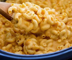 10 Easy Crockpot Recipes and Meals for Family Dinner: Mac n cheese