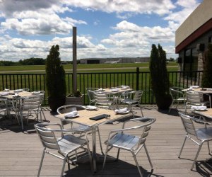 Image of restaurant patio near airport - Restaurants Where Kids Can Play