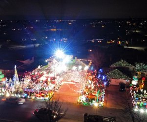 Christmas lights on Avon Lane in Tinley Park