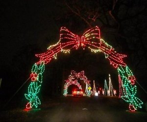 Connecticut's holiday light  drive-thrus can light up smiles on a winter night! Google photos