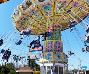 The Wave Swing is one of the first rides you see when you enter Adventureland Amuseument Park